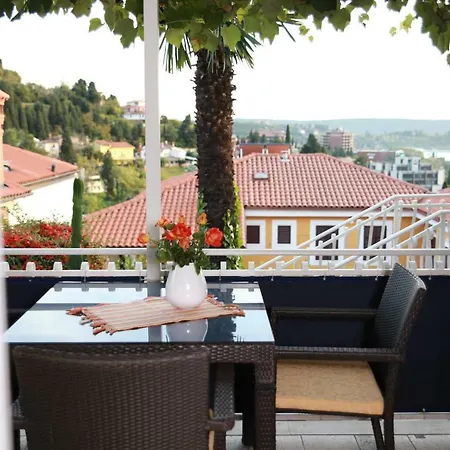 Villa Lili Portoroz Exterior photo