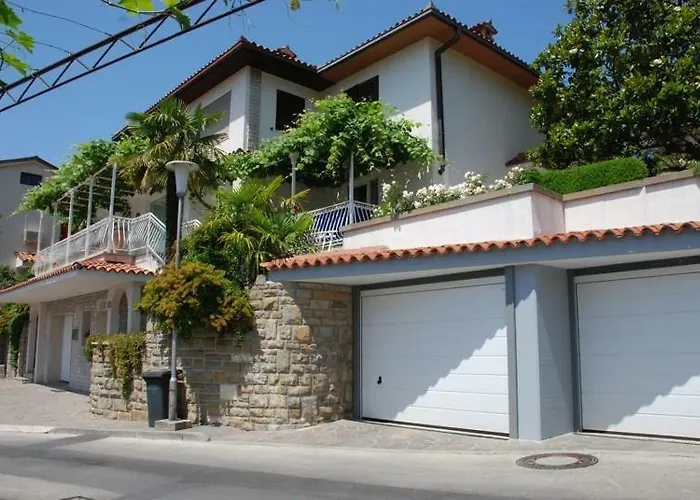 Villa Lili
