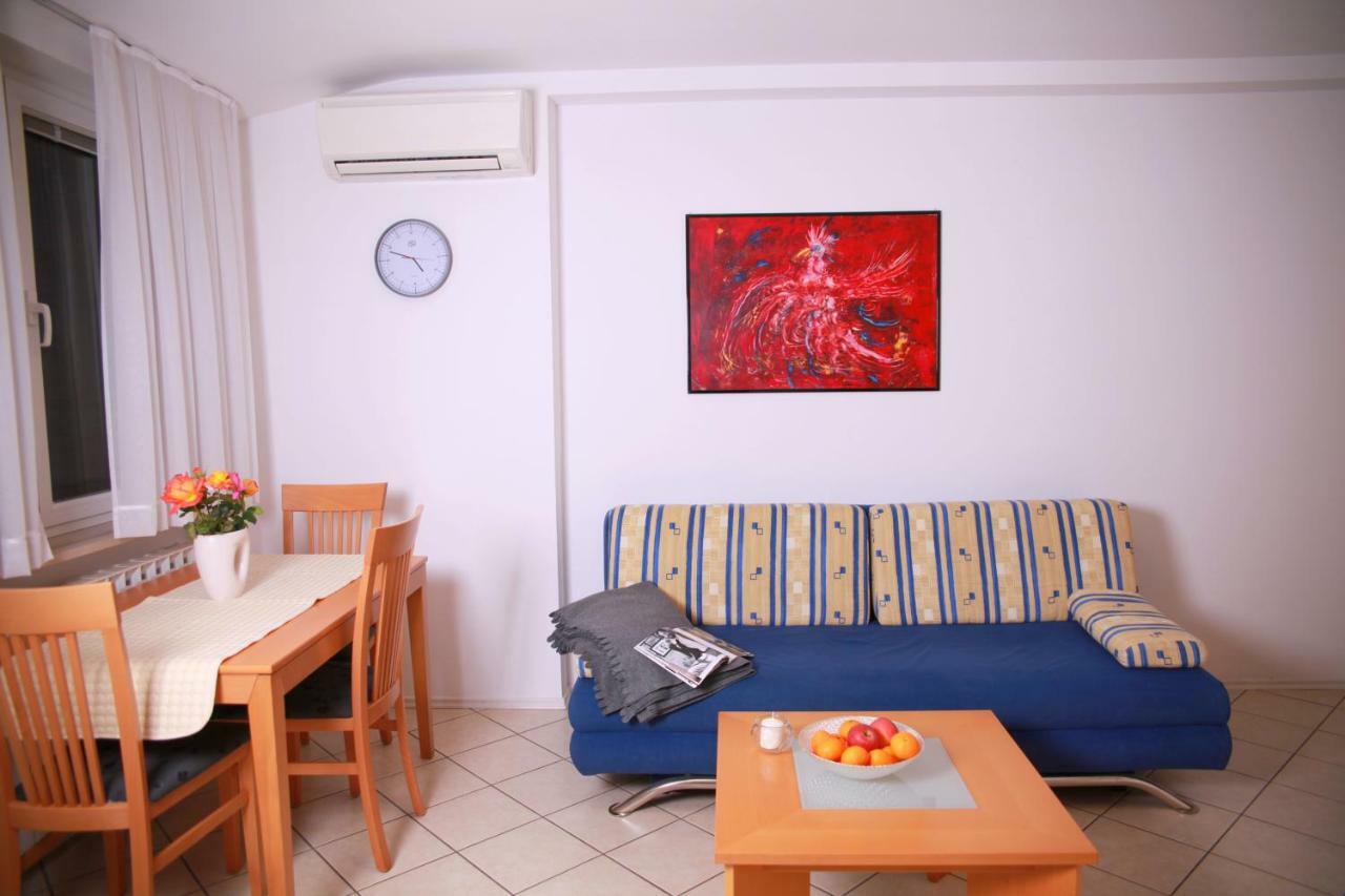 Apartment Lili *